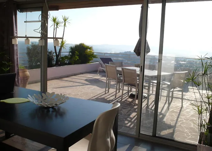 Chambre D\'Hotes Dans Superbe Toit Terrasse